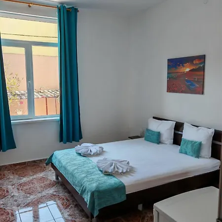 пиргос Pensiune